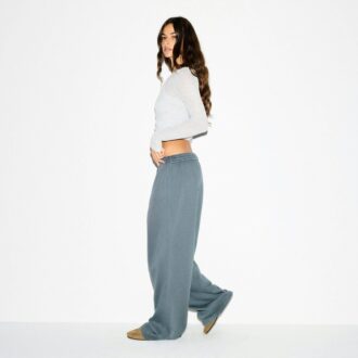 BOYFRIEND FLEECE OVERSIZED STRAIGHT LEG PANT