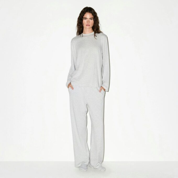 BOYFRIEND LONG SLEEVE T-SHIRT