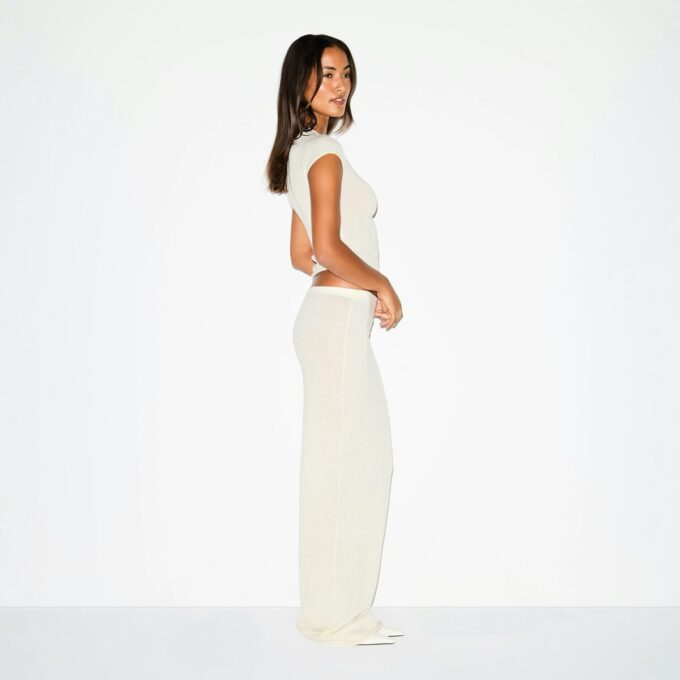 FEATHERWEIGHT CASHMERE LONG SKIRT
