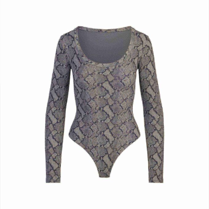 FITS EVERYBODY LONG SLEEVE SCOOP BODYSUIT FITS EVERYBODY LONG SLEEVE SCOOP BODYSUIT