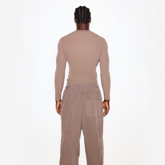 FITS EVERYBODY MENS SLIM LONG SLEEVE T-SHIRT