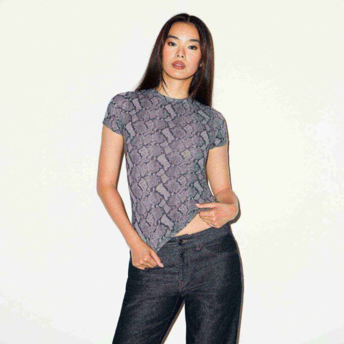 FITS EVERYBODY T-SHIRT FITS EVERYBODY T-SHIRT