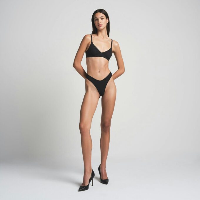 FITS EVERYBODY UNLINED DEMI BRA FITS EVERYBODY UNLINED DEMI BRA