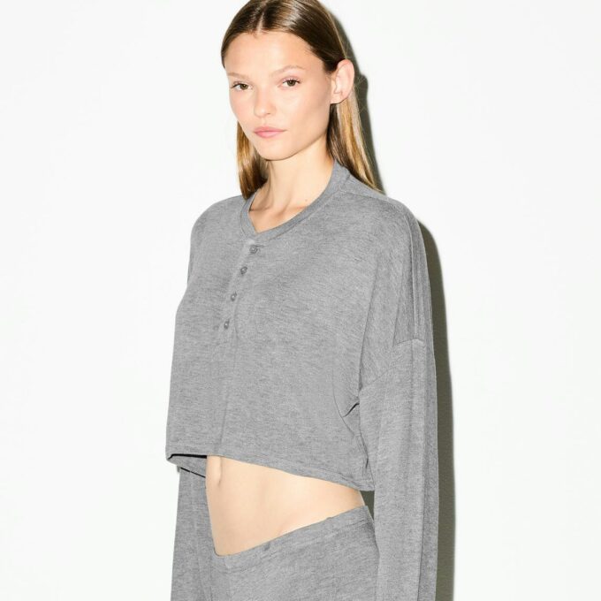 LIGHTWEIGHT MODAL CROPPED HENLEY LIGHTWEIGHT MODAL CROPPED HENLEY