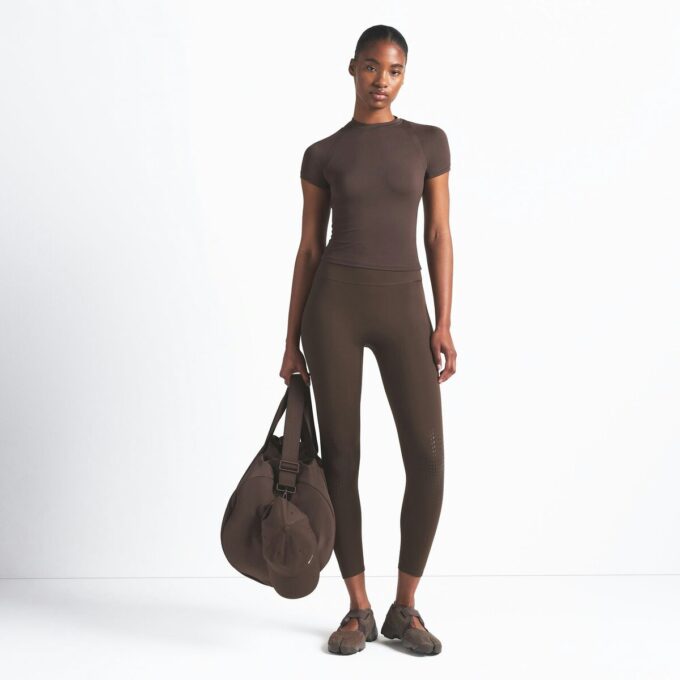 NikeSKIMS AIRY BABY TEE NikeSKIMS AIRY BABY TEE