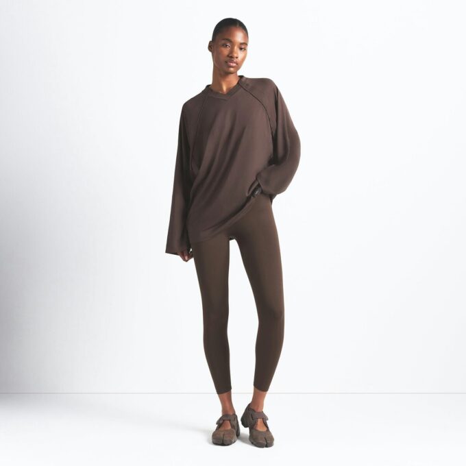 NikeSKIMS AIRY V-NECK OVERSIZED LONG SLEEVE TOP