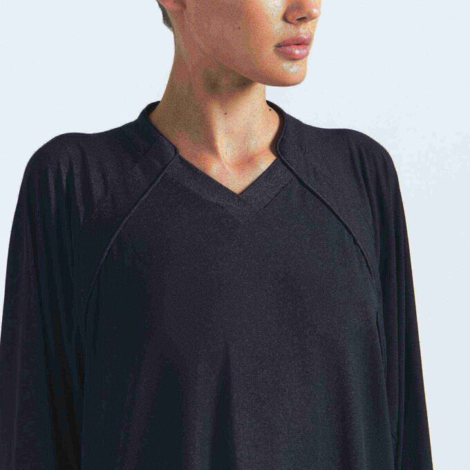 NikeSKIMS AIRY V-NECK OVERSIZED LONG SLEEVE TOP NikeSKIMS AIRY V-NECK OVERSIZED LONG SLEEVE TOP