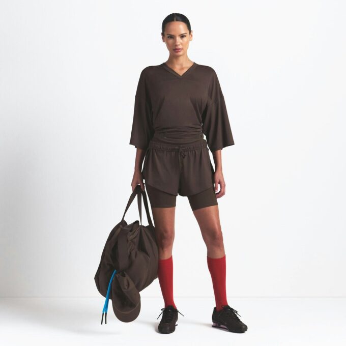 NikeSKIMS AIRY V-NECK OVERSIZED TOP