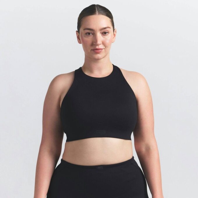 NikeSKIMS MATTE HIGH NECK BRA NikeSKIMS MATTE HIGH NECK BRA