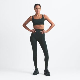 NikeSKIMS MATTE SCOOP NECK BRA