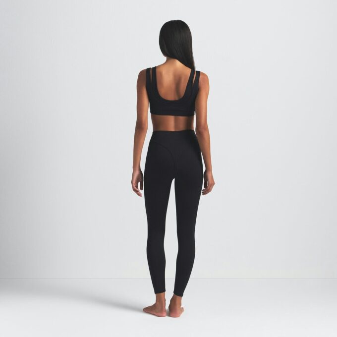NikeSKIMS MATTE V-LINE 26″ LEGGING NikeSKIMS MATTE V-LINE 26″ LEGGING