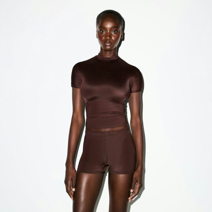 NikeSKIMS SHINE DRAWCORD 2″ SHORT