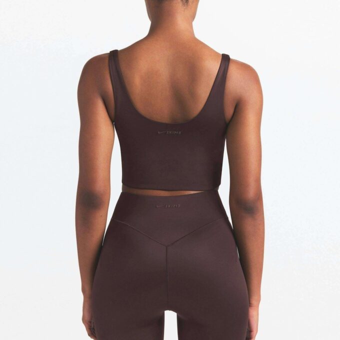 NikeSKIMS SHINE SCOOP NECK BRA TOP