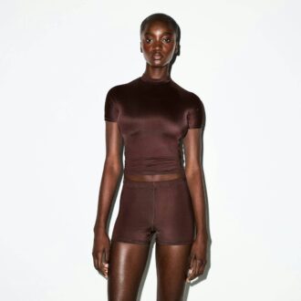 NikeSKIMS SHINE SHORT SLEEVE MOCK NECK TOP NikeSKIMS SHINE SHORT SLEEVE MOCK NECK TOP