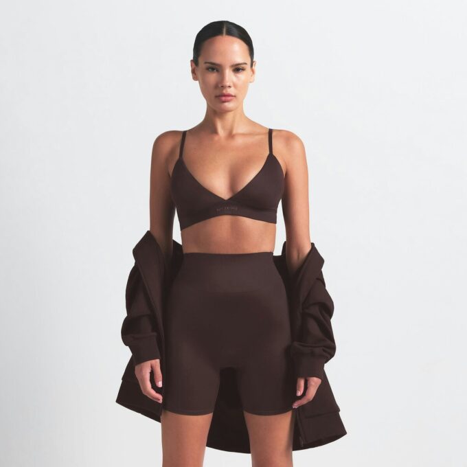 NikeSKIMS SHINE TRIANGLE BRA NikeSKIMS SHINE TRIANGLE BRA