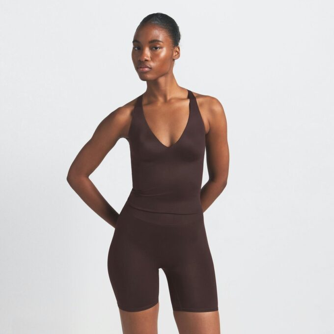 NikeSKIMS SHINE V-NECK TANK NikeSKIMS SHINE V-NECK TANK