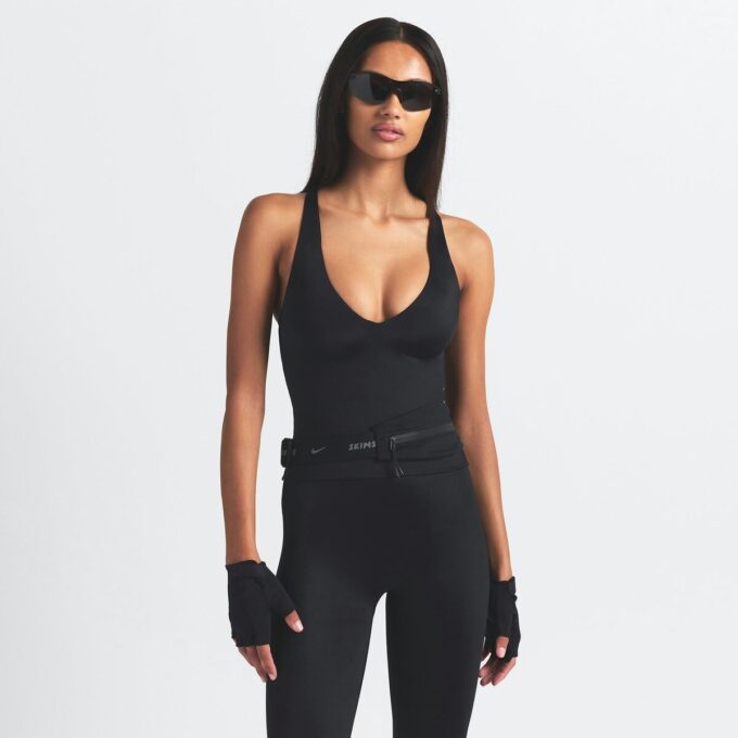 NikeSKIMS SHINE V-NECK TANK NikeSKIMS SHINE V-NECK TANK