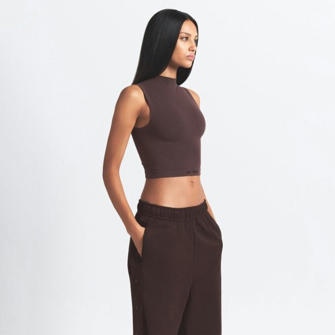 NikeSKIMS VINTAGE SEAMLESS MOCK NECK BRA TOP NikeSKIMS VINTAGE SEAMLESS MOCK NECK BRA TOP