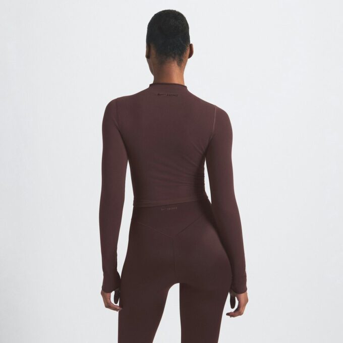 NikeSKIMS VINTAGE SEAMLESS MOCK NECK CROP TOP NikeSKIMS VINTAGE SEAMLESS MOCK NECK CROP TOP