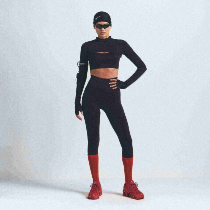 NikeSKIMS VINTAGE SEAMLESS SHRUG NikeSKIMS VINTAGE SEAMLESS SHRUG