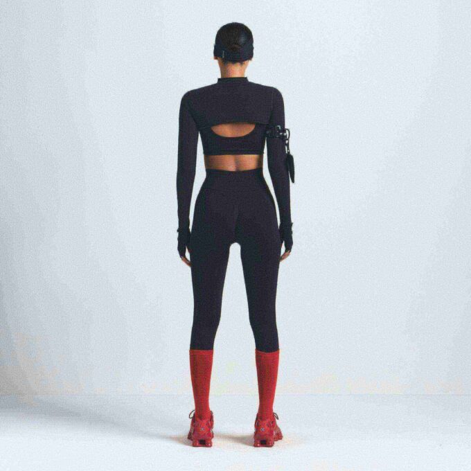 NikeSKIMS VINTAGE SEAMLESS SHRUG NikeSKIMS VINTAGE SEAMLESS SHRUG