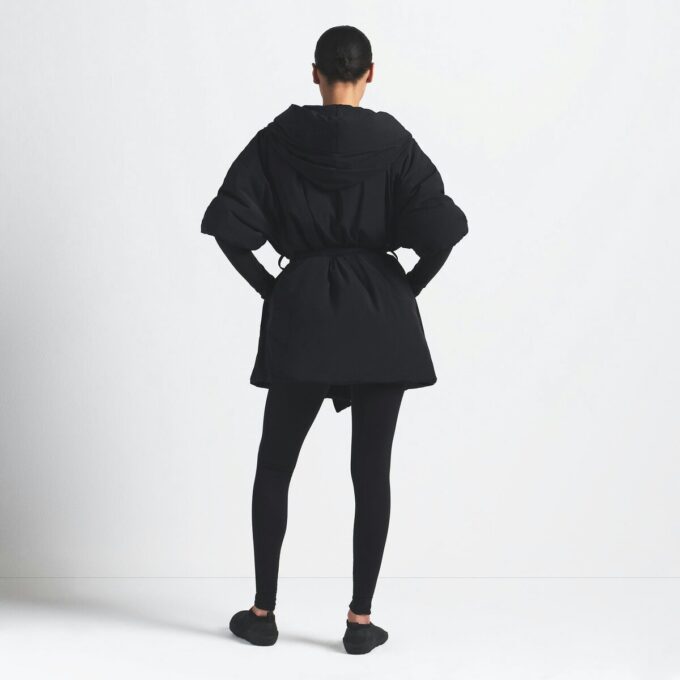 NikeSKIMS WOVEN NYLON WRAP COAT NikeSKIMS WOVEN NYLON WRAP COAT