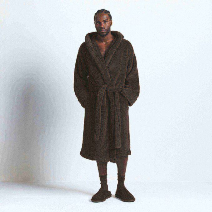 PLUSH MENS ROBE