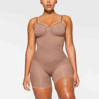 SEAMLESS SCULPT MID THIGH BODYSUIT
