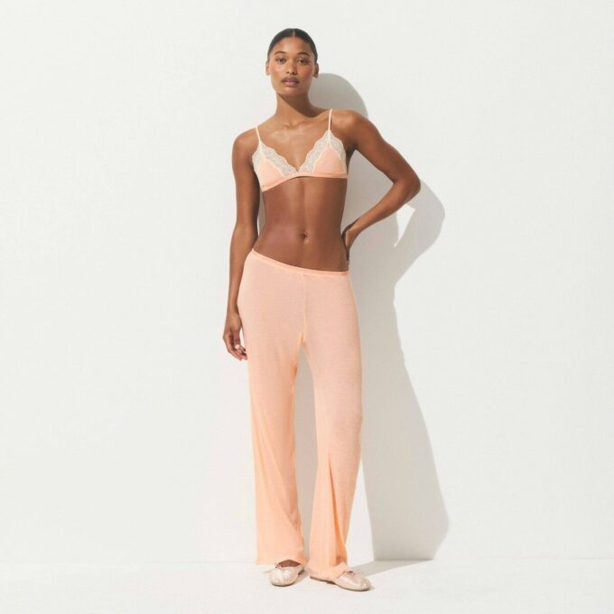 SHEER RIB LACE TRIANGLE BRALETTE SHEER RIB LACE TRIANGLE BRALETTE