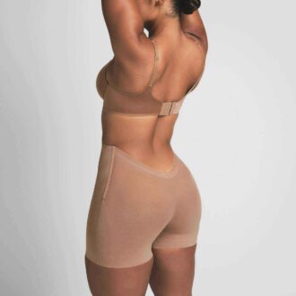 SHEER SCULPT LOW BACK SHORT