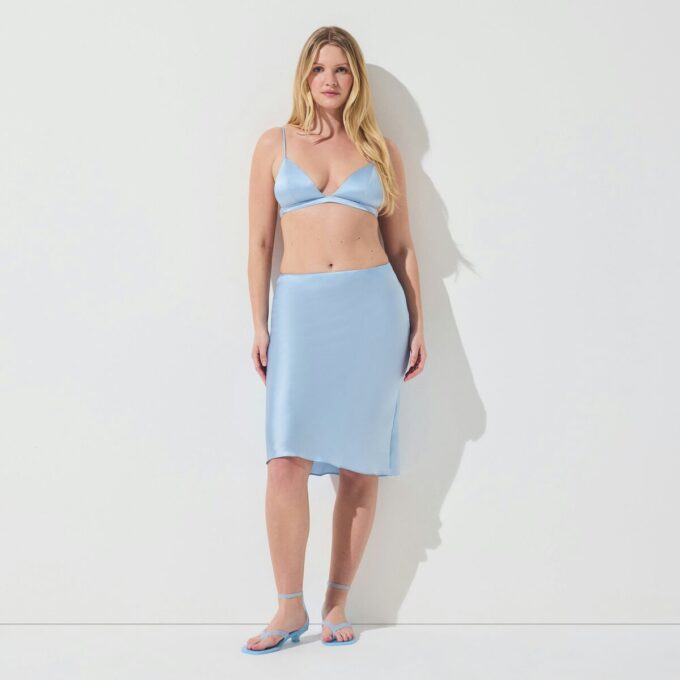 SILK LIGHTLY LINED TRIANGLE BRALETTE SILK LIGHTLY LINED TRIANGLE BRALETTE