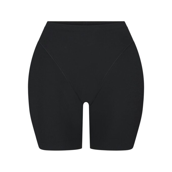 SKIMS BODY BUTT AND HIP ENHANCING MID THIGH SHORT