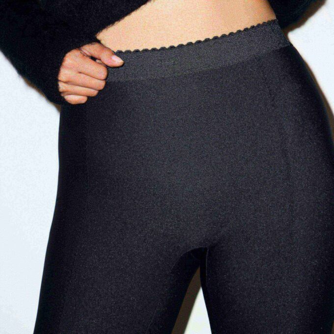 SKIMS BODY HIGH-WAISTED FLARE PANT SKIMS BODY HIGH-WAISTED FLARE PANT