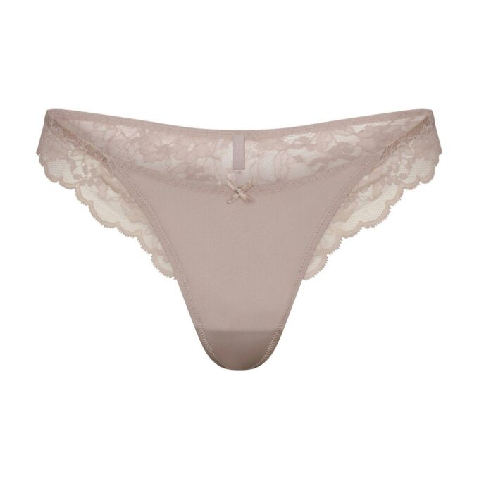 SKIMS LACE THONG