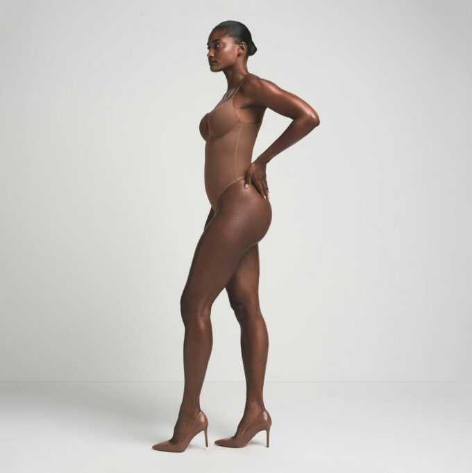 SKIMS ULTIMATE BODY PUSH-UP THONG BODYSUIT