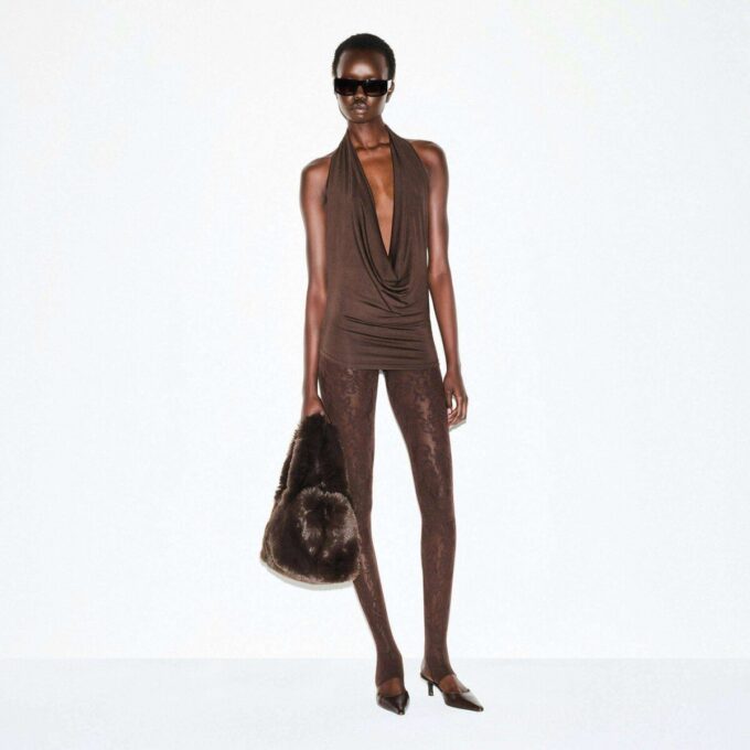 SMOOTH LAYERS DEEP PLUNGE HALTER TOP SMOOTH LAYERS DEEP PLUNGE HALTER TOP