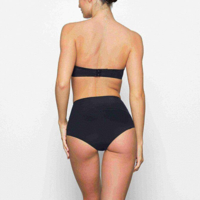 SMOOTHING INTIMATES HIGH-WAISTED BRIEF SMOOTHING INTIMATES HIGH-WAISTED BRIEF