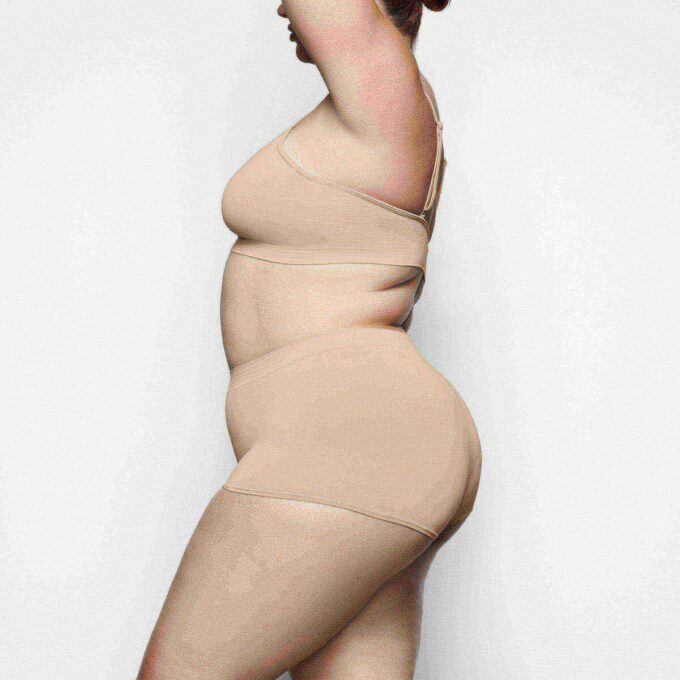 SOFT SMOOTHING SEAMLESS BRALETTE SOFT SMOOTHING SEAMLESS BRALETTE