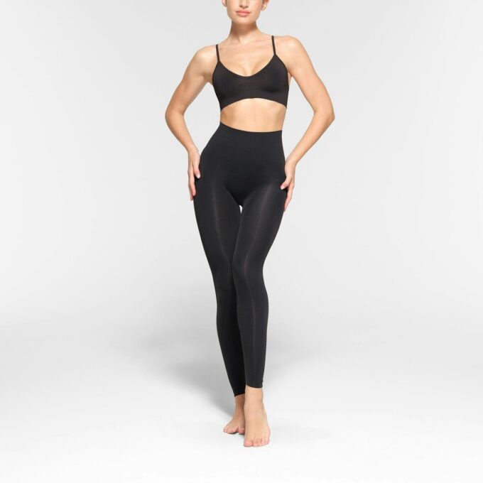 SOFT SMOOTHING SEAMLESS LEGGING SOFT SMOOTHING SEAMLESS LEGGING