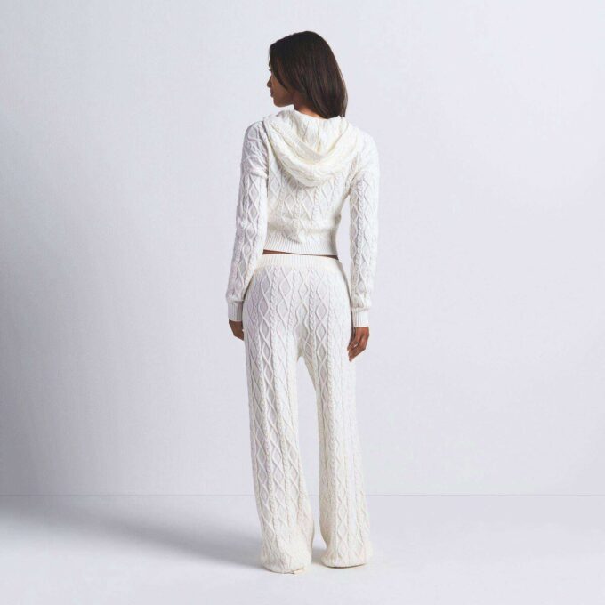 SWEATER KNIT STRAIGHT LEG PANT