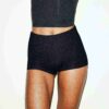 THE ESSENTIAL COLLECTION HIGH-WAISTED HOT SHORT THE ESSENTIAL COLLECTION HIGH-WAISTED HOT SHORT