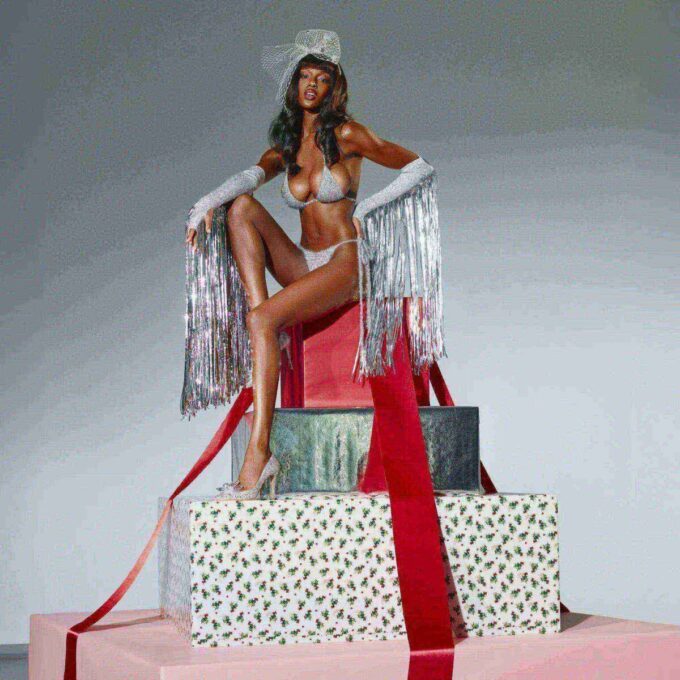 TINSEL BRALETTE AND THONG SET