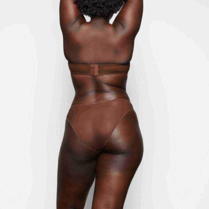 ULTRA FINE MESH STRAPLESS BRA ULTRA FINE MESH STRAPLESS BRA