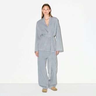 WOVEN LOUNGE OVERSIZED WRAP TOP WOVEN LOUNGE OVERSIZED WRAP TOP