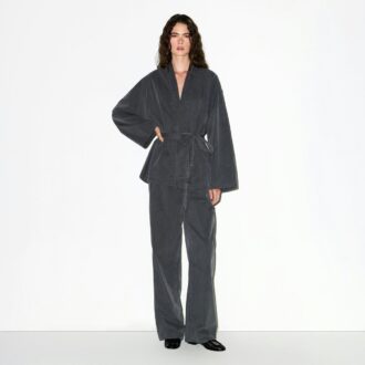 WOVEN LOUNGE OVERSIZED WRAP TOP WOVEN LOUNGE OVERSIZED WRAP TOP